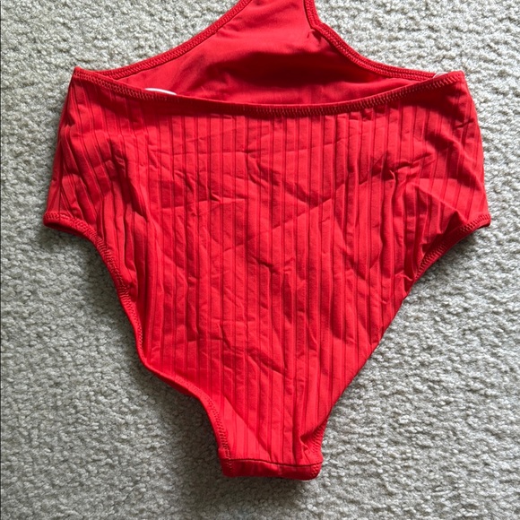 Aerie Red Ribbed Cut-Out Monokini - Picture 5 of 7